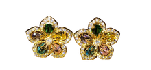 Load image into Gallery viewer, FLOWER STUD EARRINGS
